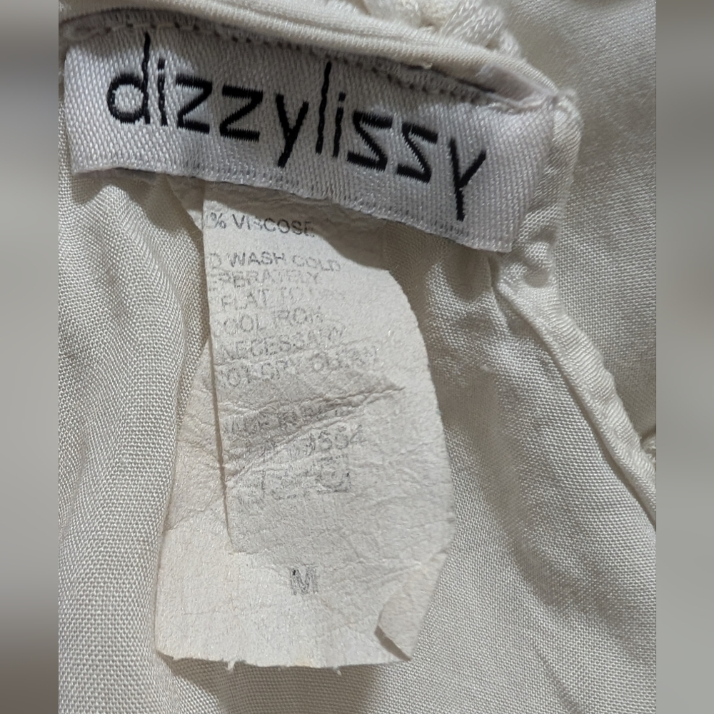 Dizzy Lizzy White Macrame Fringes Halter Top - Picture 5 of 12